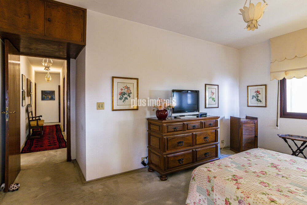 Apartamento, 3 quartos, 220 m² - Foto 2