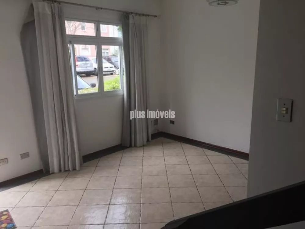 Casa de Condomínio à venda com 3 quartos, 205m² - Foto 3