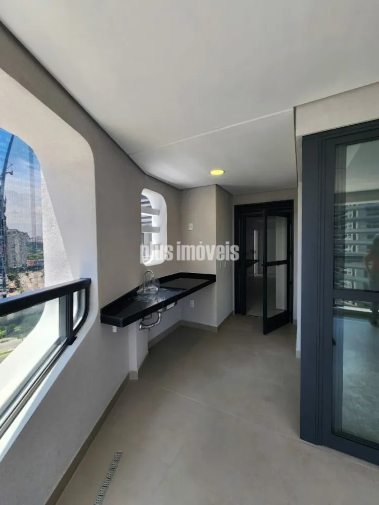 Apartamento, 3 quartos, 162 m² - Foto 1