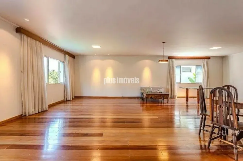 Casa, 4 quartos, 550 m² - Foto 1