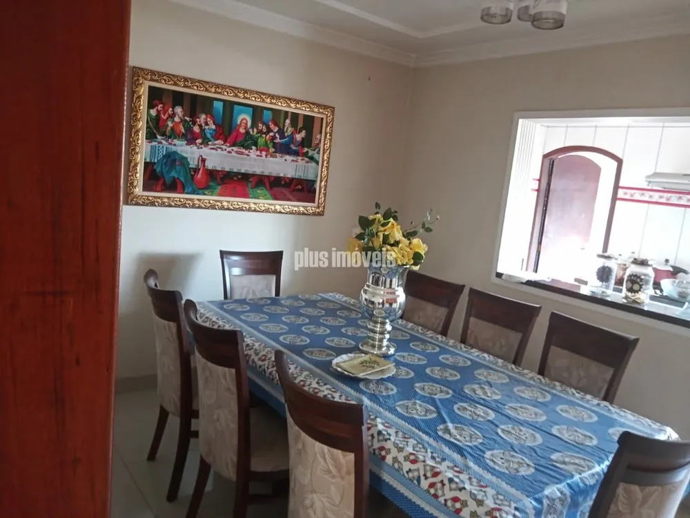 Casa, 3 quartos, 250 m² - Foto 2