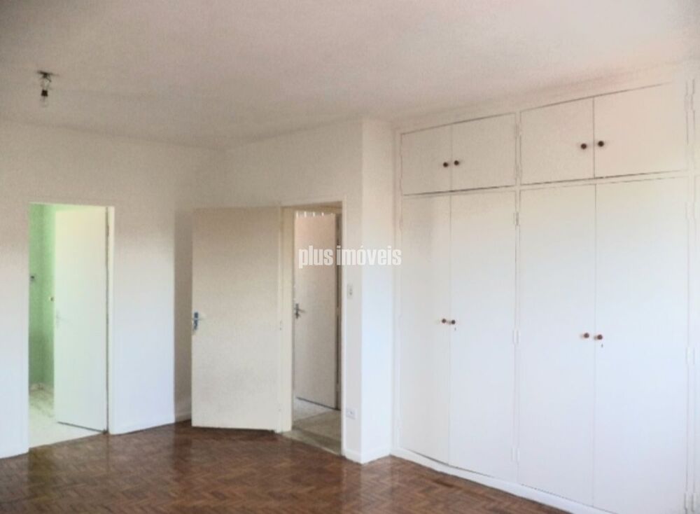 Casa à venda com 4 quartos, 250m² - Foto 9