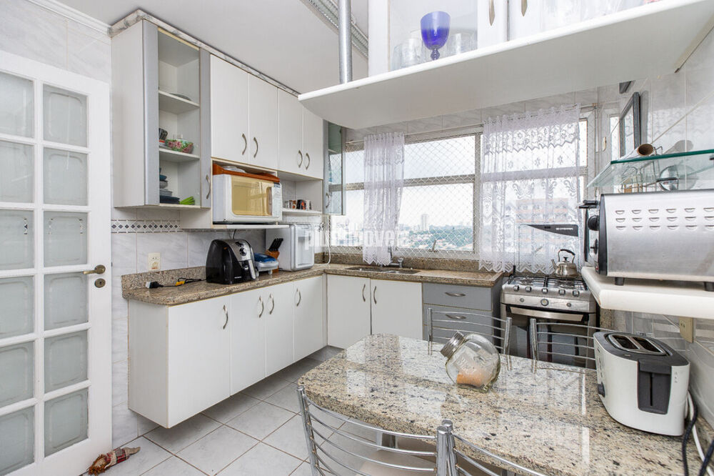Apartamento à venda com 3 quartos, 140m² - Foto 16