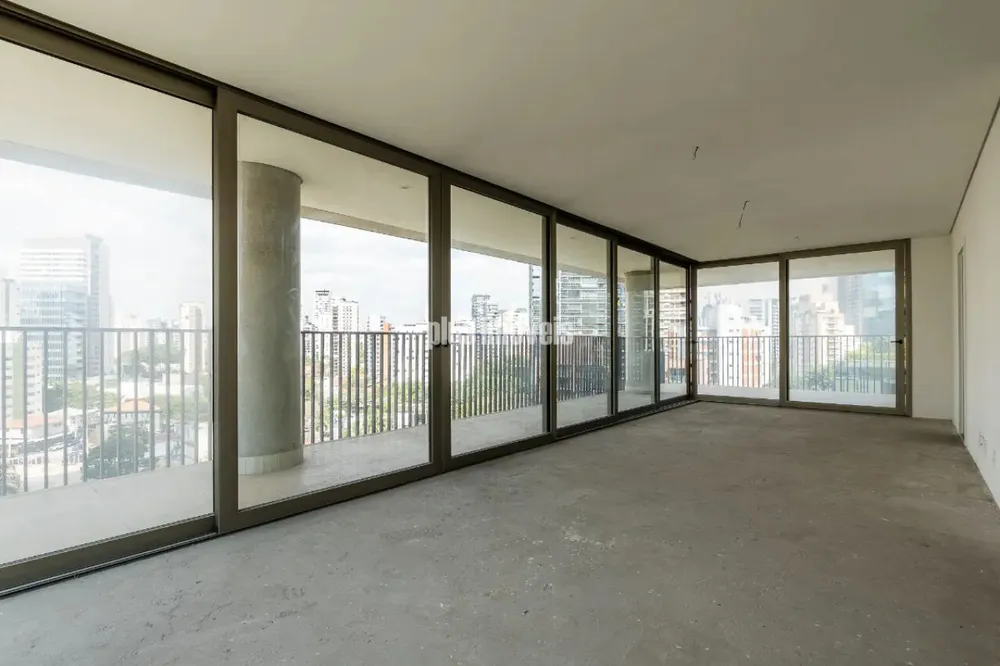Apartamento, 3 quartos, 231 m² - Foto 1
