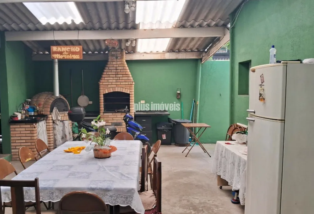 Casa, 5 quartos, 200 m² - Foto 1