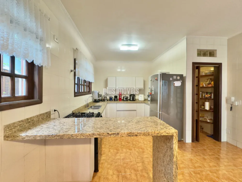 Casa, 3 quartos, 300 m² - Foto 4