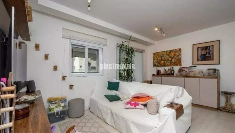 Apartamento à venda com 3 quartos, 107m² - Foto 1