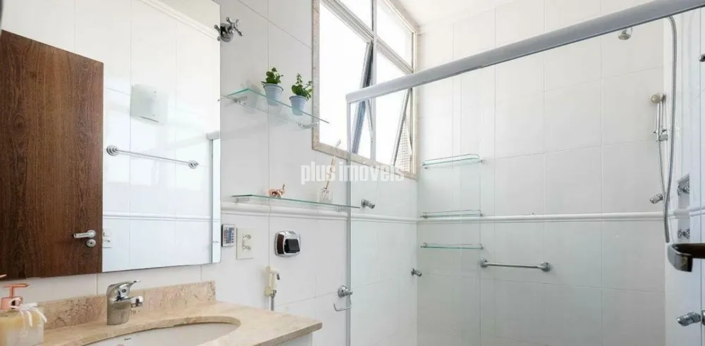 Apartamento, 3 quartos, 211 m² - Foto 1
