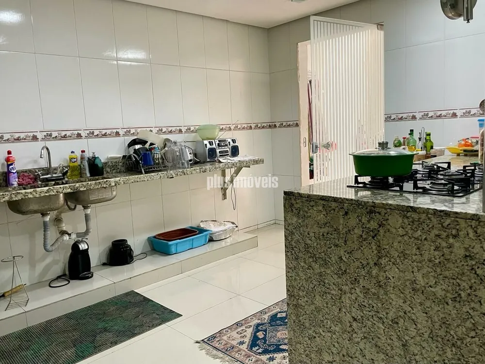 Casa, 3 quartos, 240 m² - Foto 2