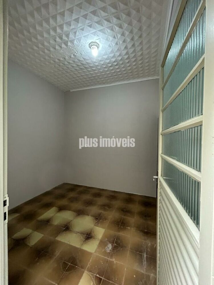 Casa à venda com 6 quartos, 260m² - Foto 4