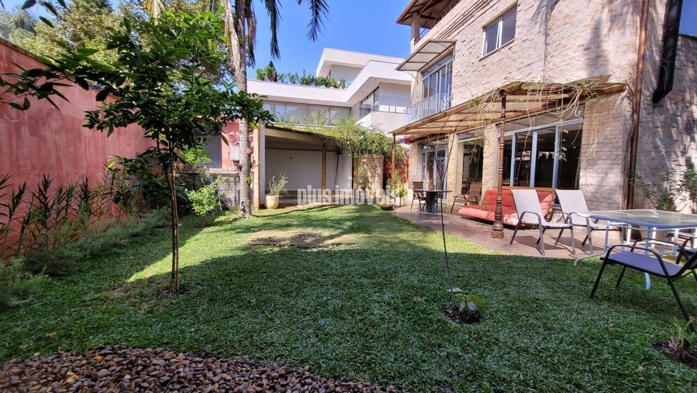 Casa, 9 quartos, 650 m² - Foto 1