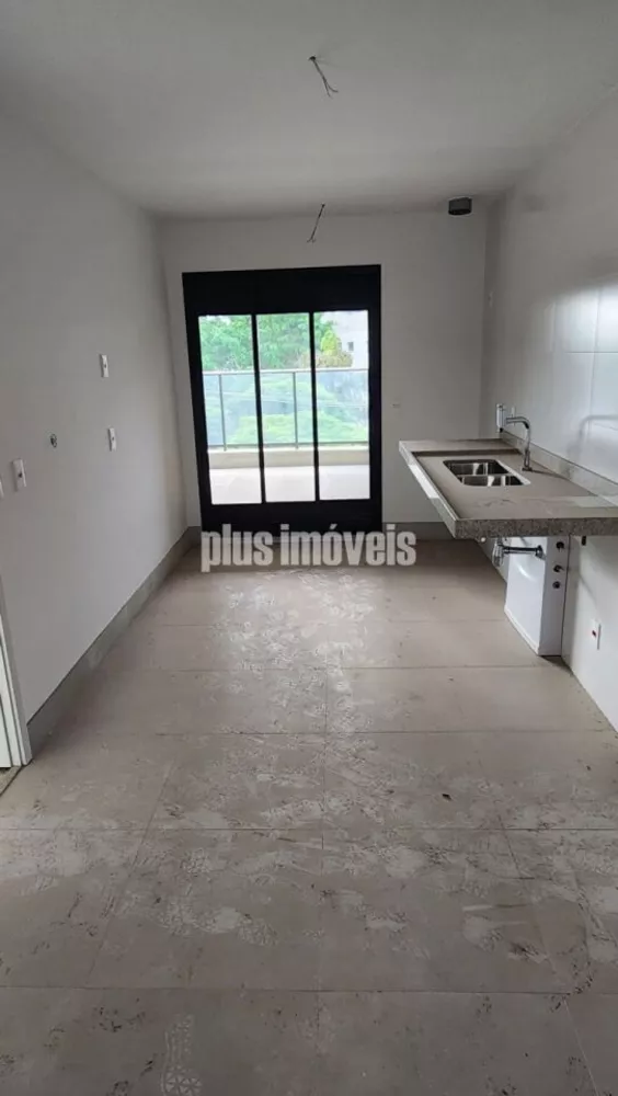 Apartamento, 3 quartos, 230 m² - Foto 2