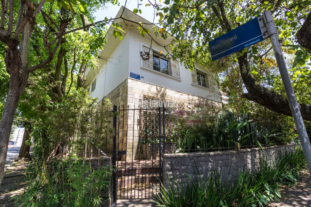 Casa, 3 quartos, 211 m² - Foto 1