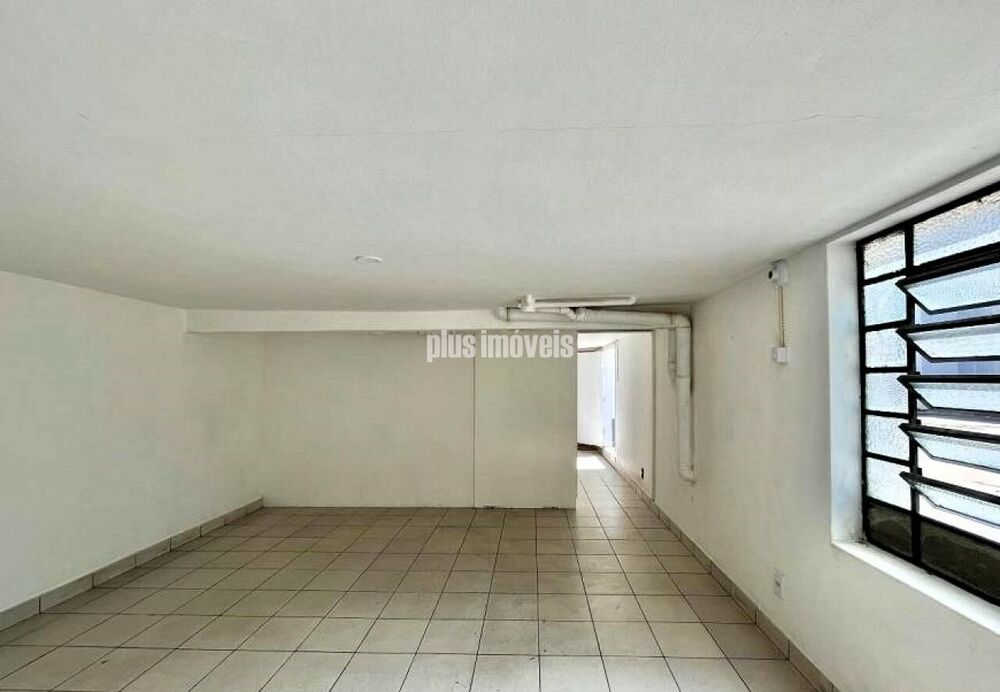 Casa Comercial à venda e aluguel com 3 quartos, 282m² - Foto 1