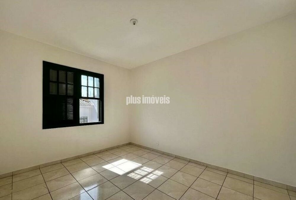 Casa Comercial à venda e aluguel com 3 quartos, 282m² - Foto 3