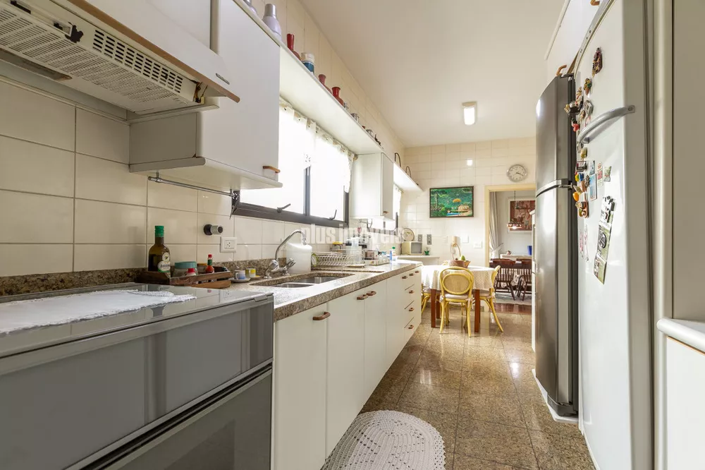 Apartamento, 4 quartos, 242 m² - Foto 4