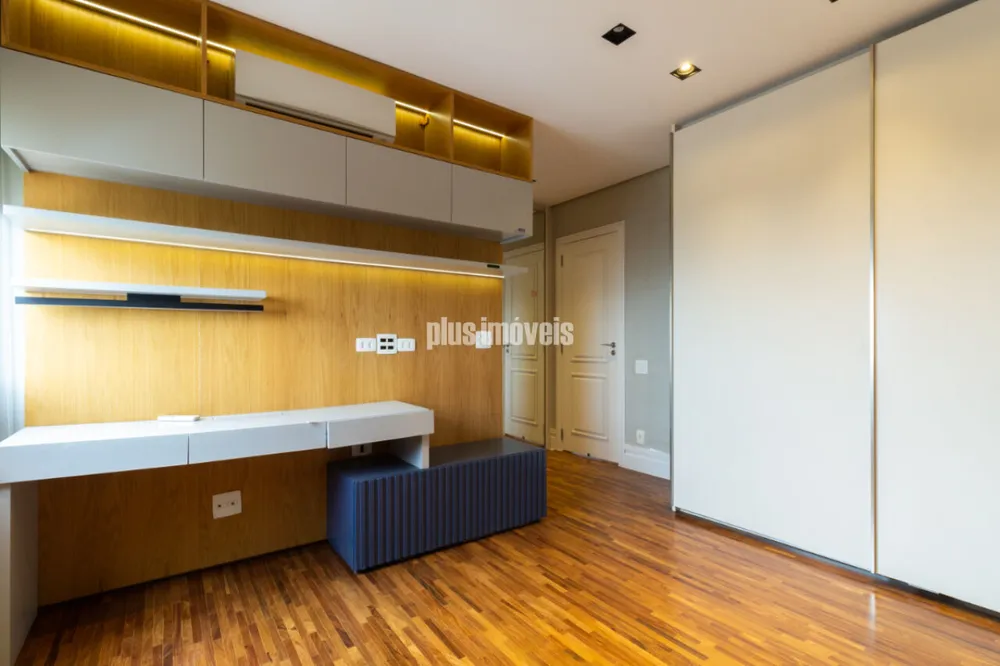 Apartamento, 3 quartos, 247 m² - Foto 1