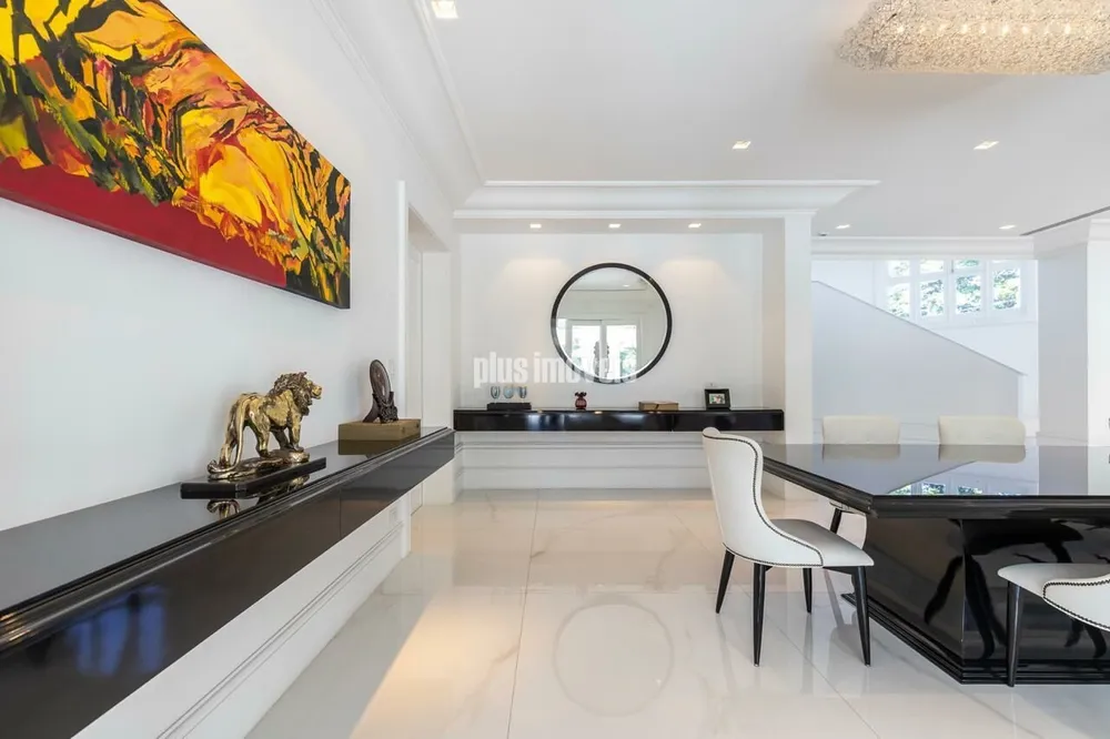 Casa, 4 quartos, 1050 m² - Foto 1