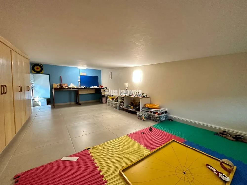 Casa, 5 quartos, 353 m² - Foto 4