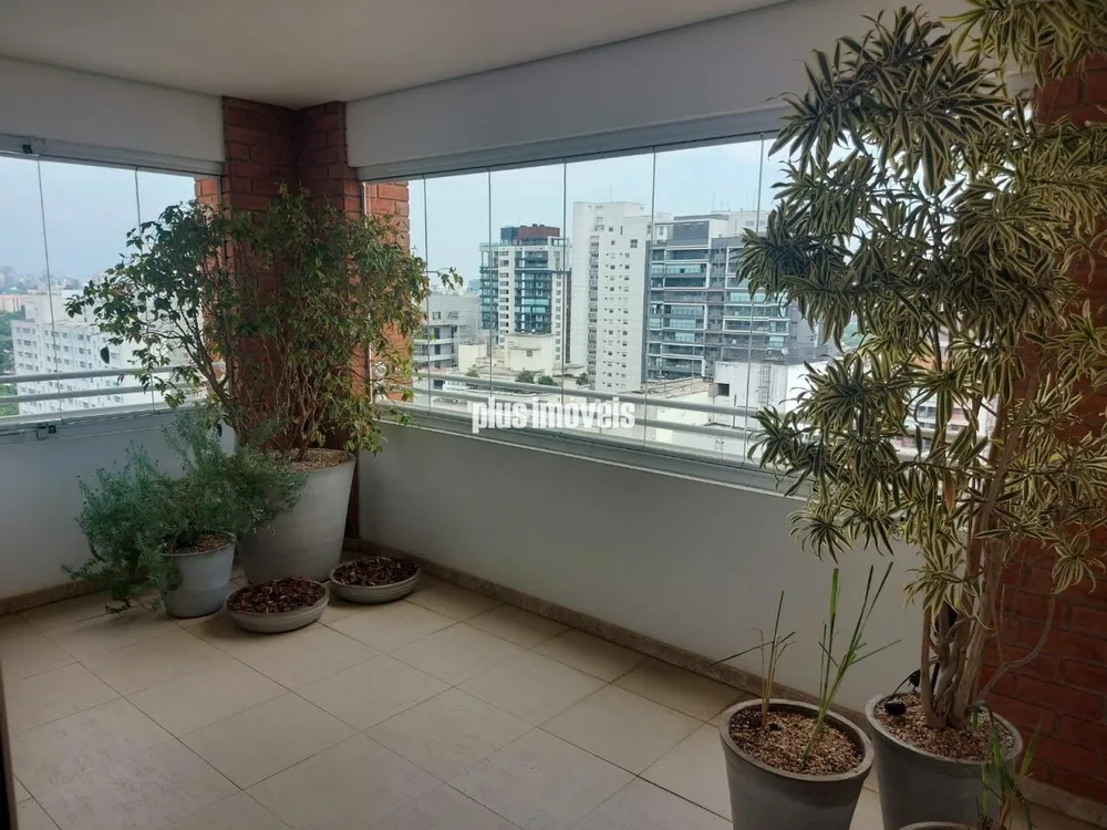 Apartamento, 3 quartos, 158 m² - Foto 1