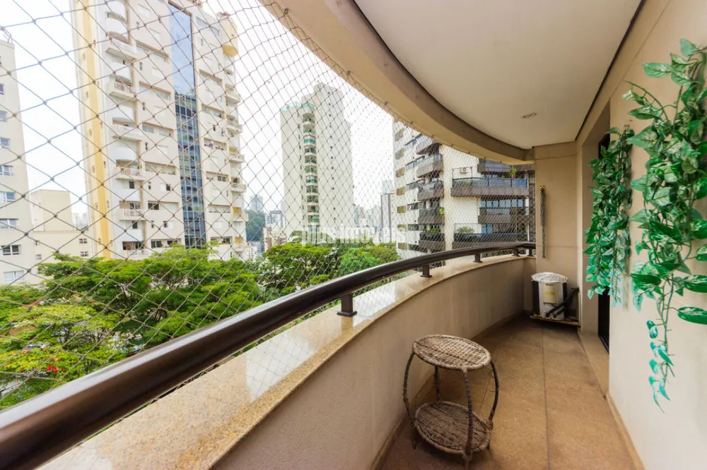 Apartamento, 4 quartos, 250 m² - Foto 1