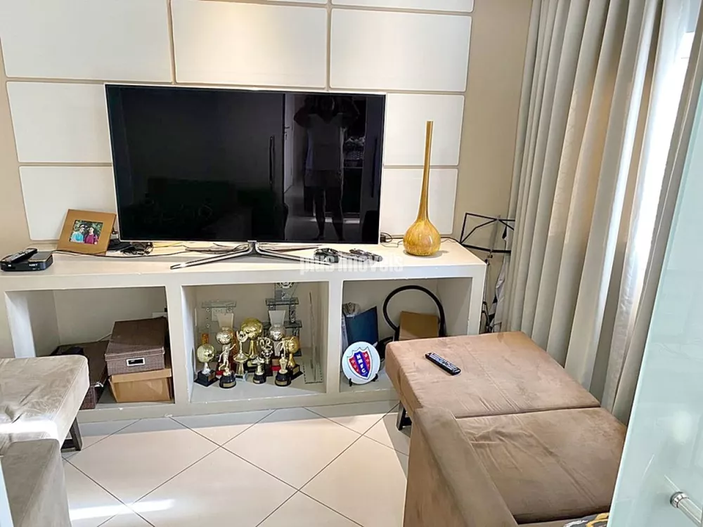 Apartamento à venda com 3 quartos, 129m² - Foto 3