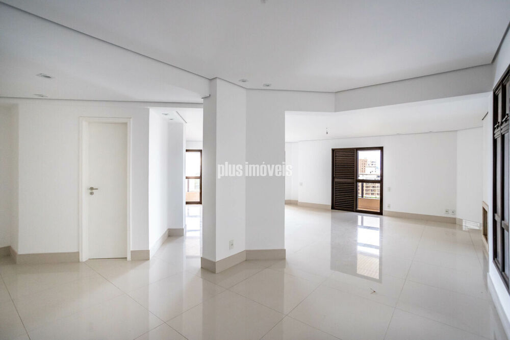 Apartamento, 3 quartos, 243 m² - Foto 2