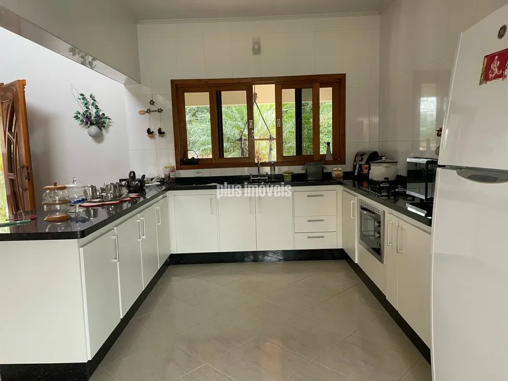 Chácara, 3 quartos, 2300 m² - Foto 3