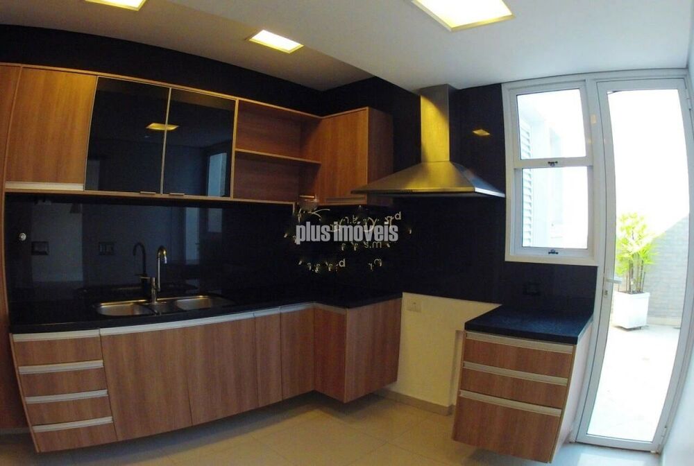 Casa à venda com 3 quartos, 160m² - Foto 1