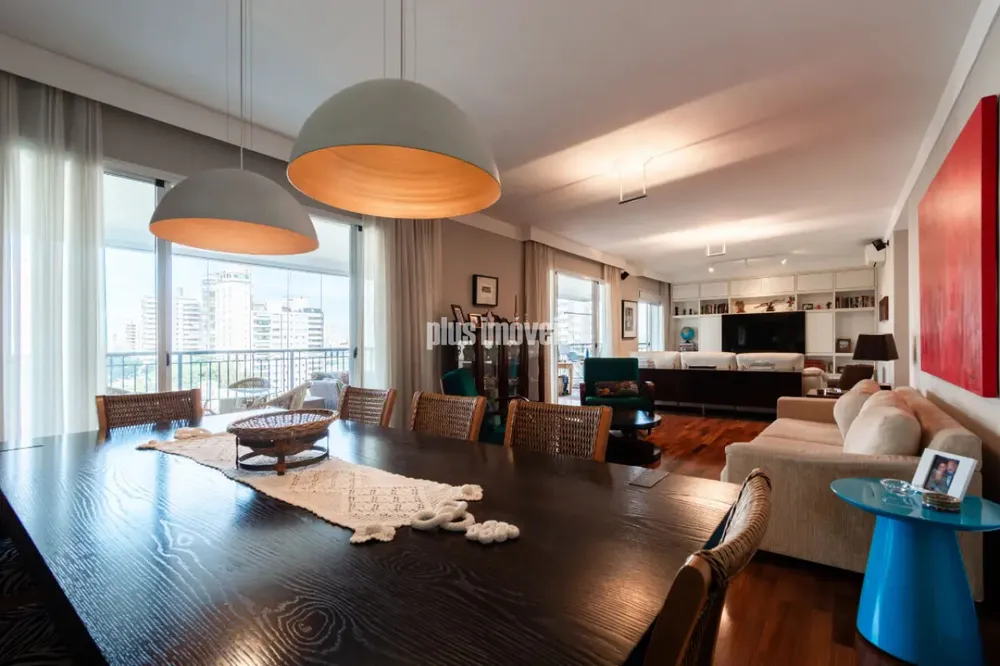 Apartamento, 4 quartos, 216 m² - Foto 1