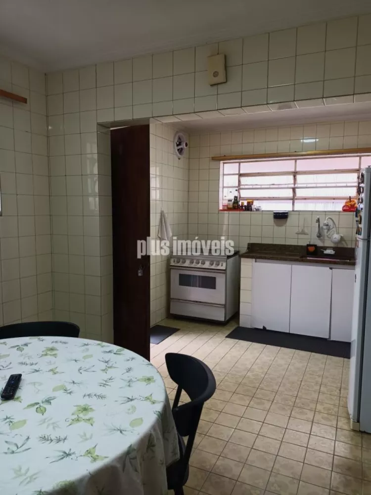 Casa à venda com 3 quartos, 251m² - Foto 4