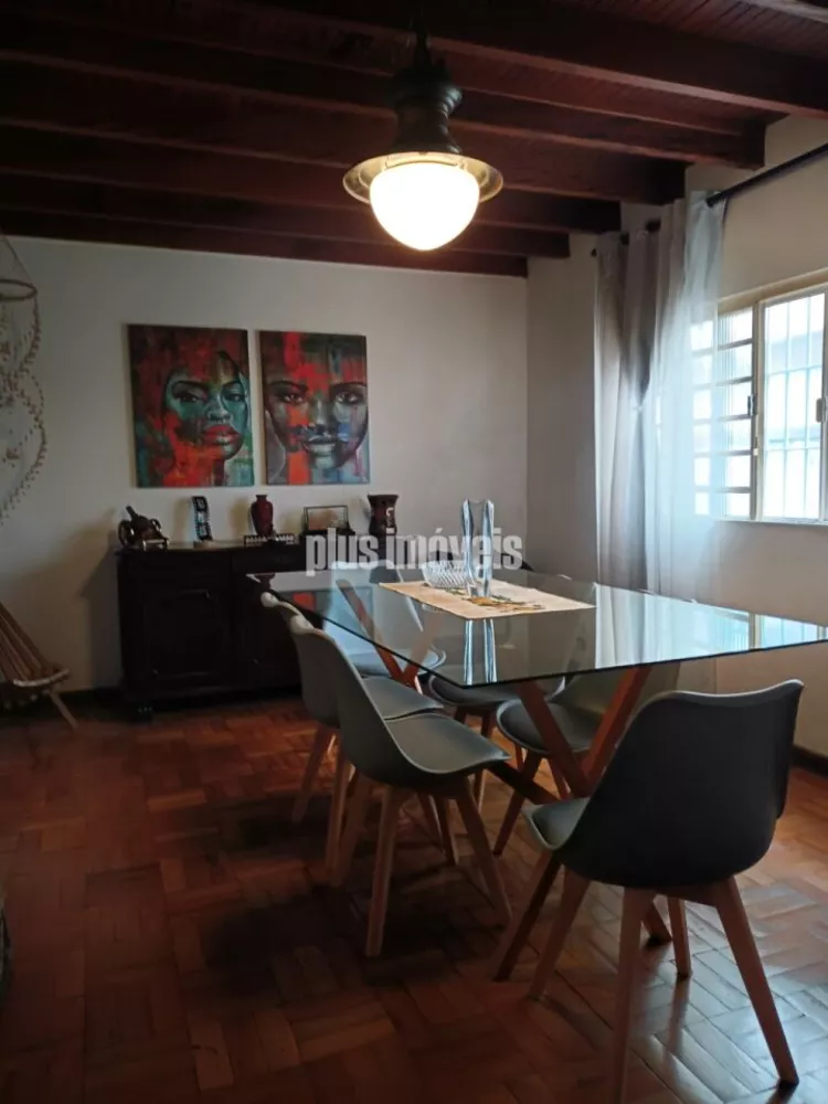 Casa à venda com 3 quartos, 251m² - Foto 2