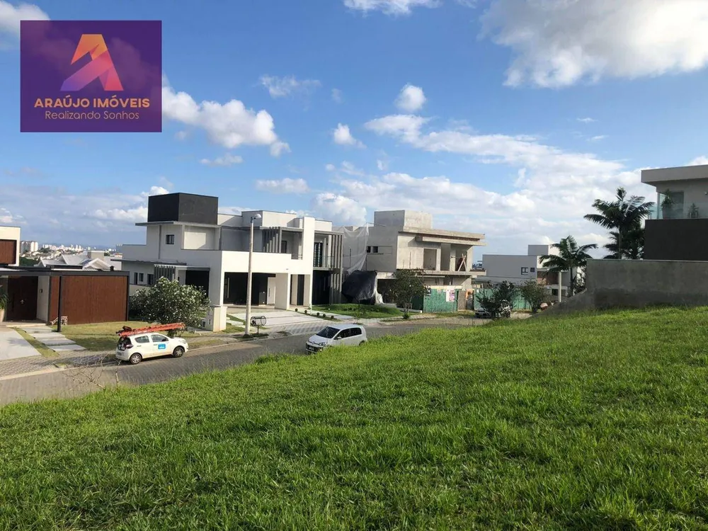 Loteamento e Condomínio, 700 m² - Foto 1