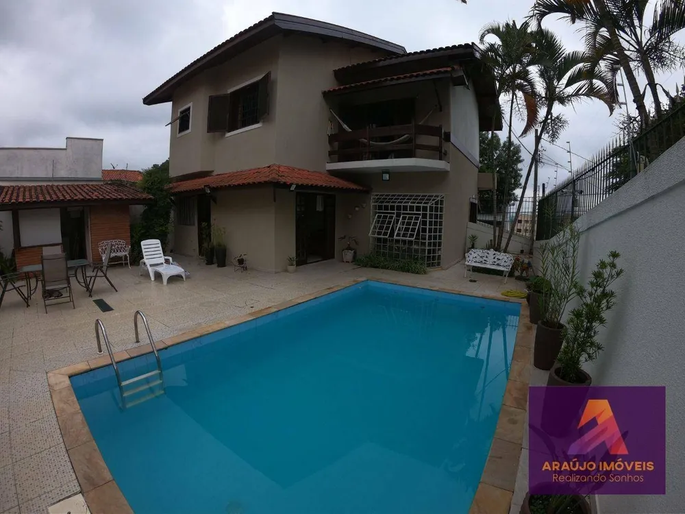 Casa, 3 quartos, 378 m² - Foto 2