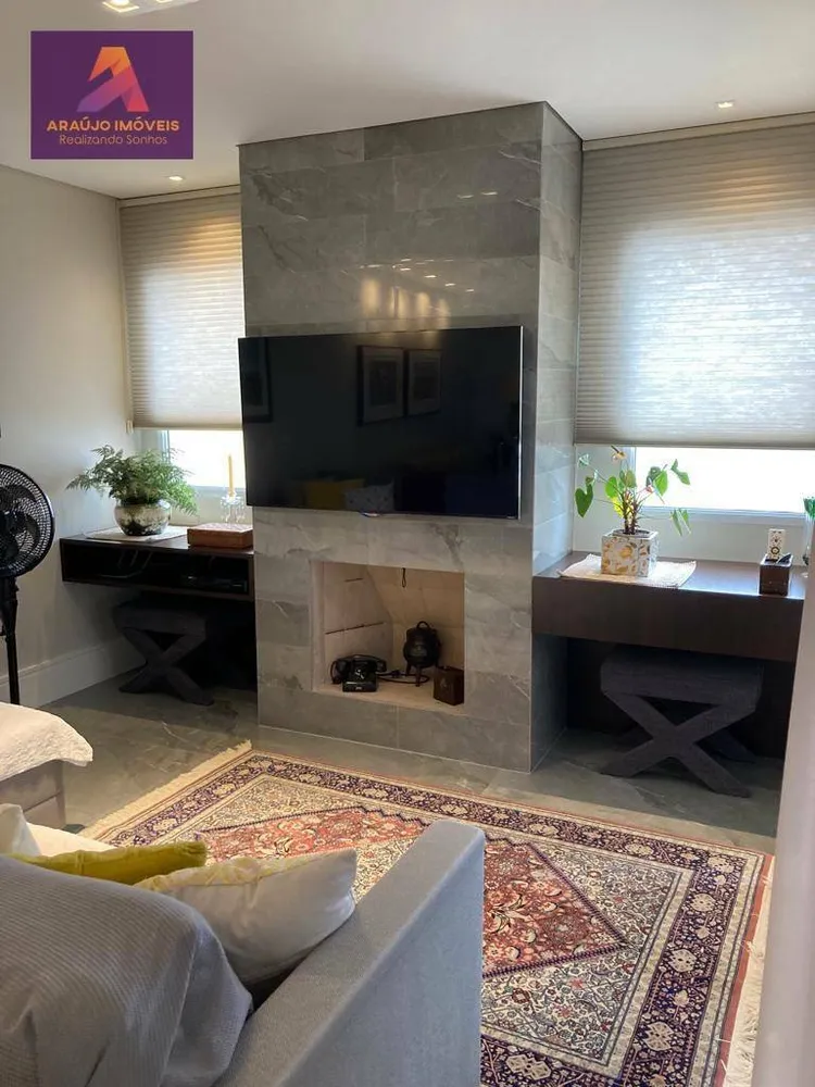 Apartamento, 4 quartos, 242 m² - Foto 2