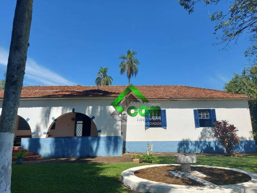 Chácara, 5 quartos, 5712 m² - Foto 1