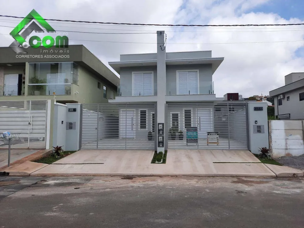 Casa, 3 quartos, 118 m² - Foto 1