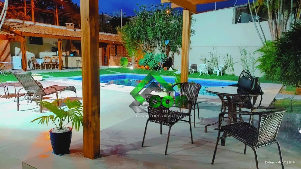 Casa, 3 quartos, 270 m² - Foto 1