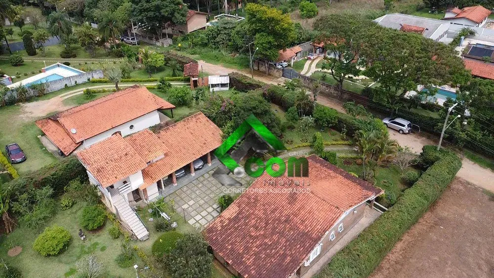 Chácara, 2 quartos, 2450 m² - Foto 1