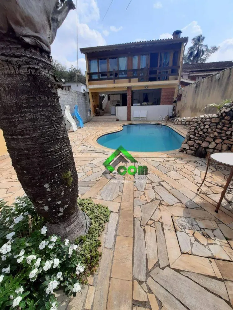 Casa, 4 quartos, 310 m² - Foto 1