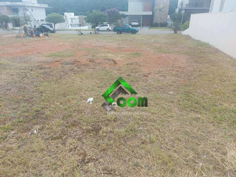 Loteamento e Condomínio, 525 m² - Foto 1