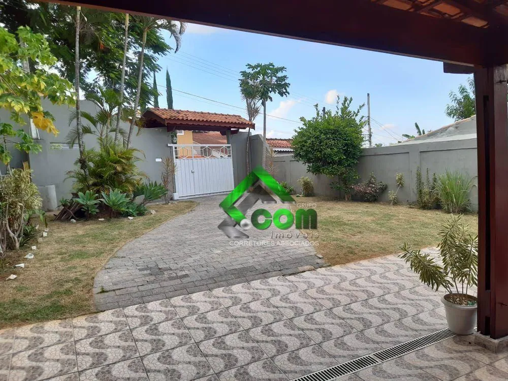 Casa, 3 quartos, 256 m² - Foto 1