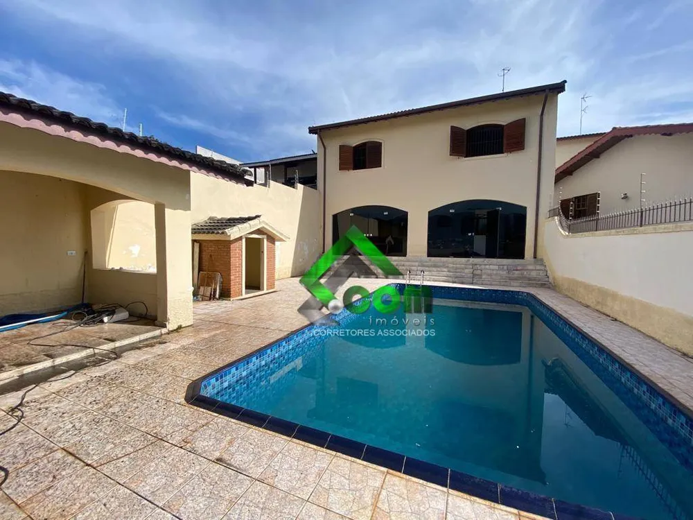 Casa, 4 quartos, 360 m² - Foto 1