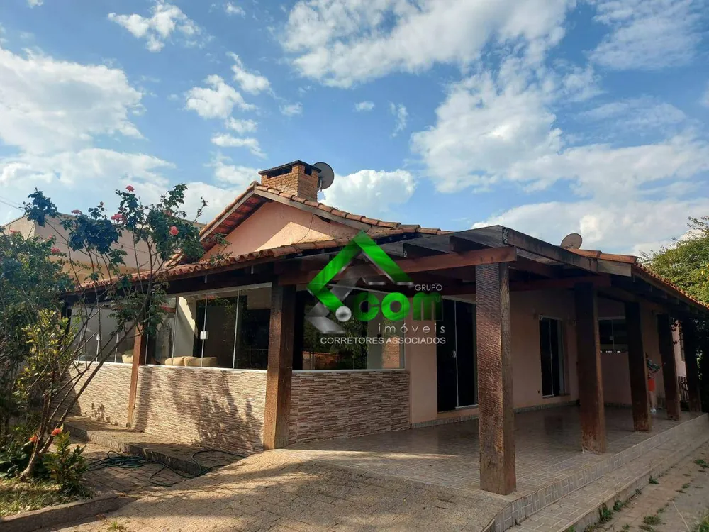 Casa, 3 quartos, 257 m² - Foto 1