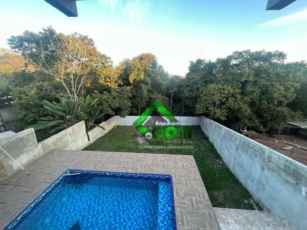 Casa, 3 quartos, 262 m² - Foto 1