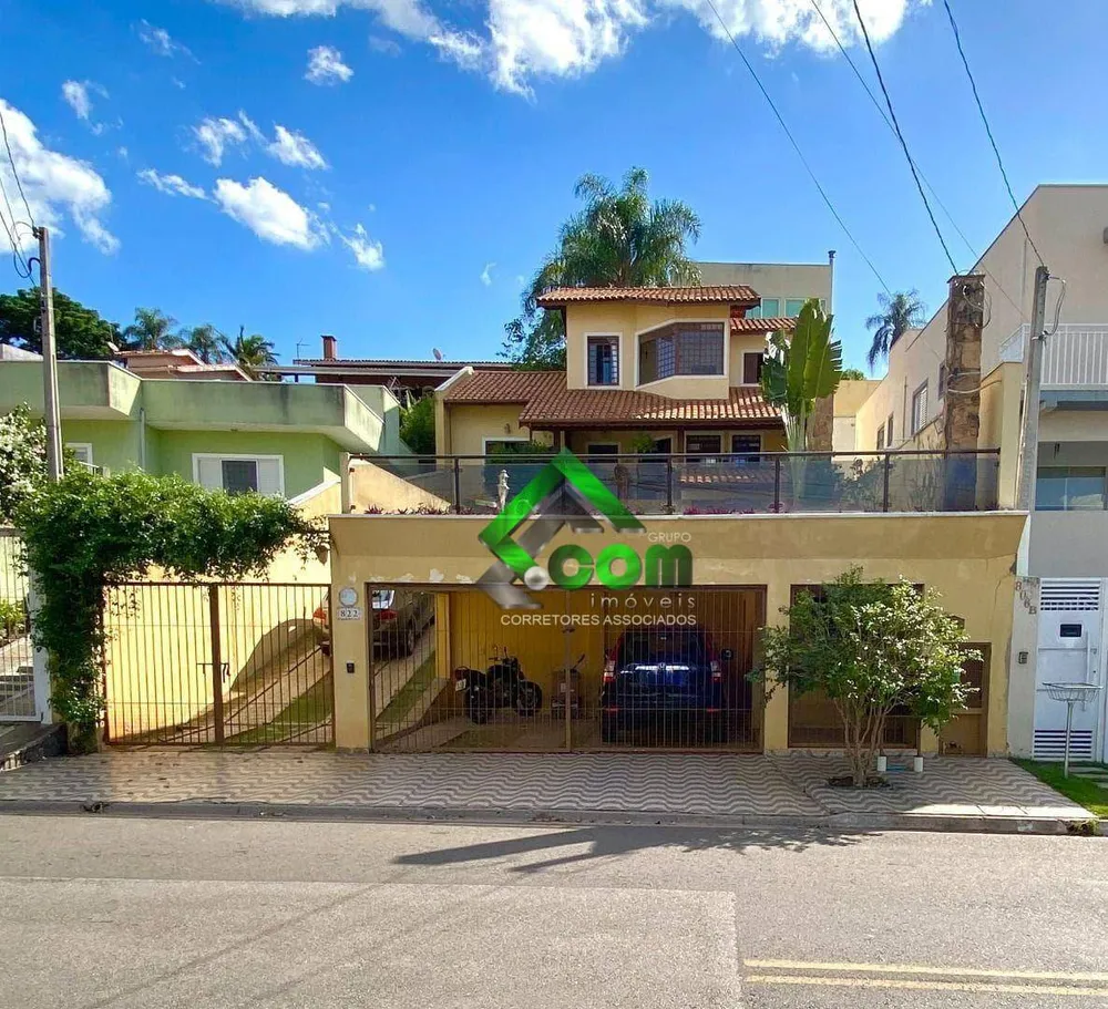 Casa, 4 quartos, 141 m² - Foto 1