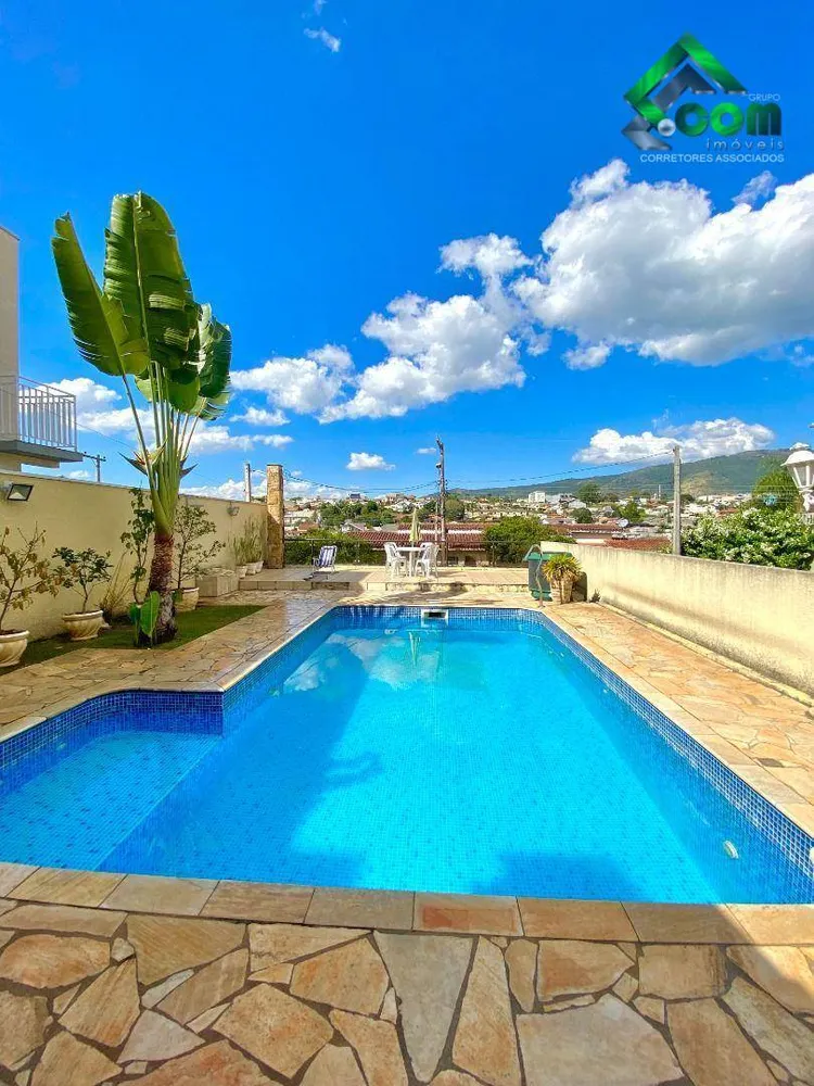 Casa, 4 quartos, 141 m² - Foto 2