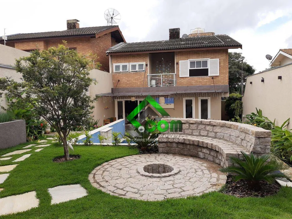 Casa, 4 quartos, 297 m² - Foto 1
