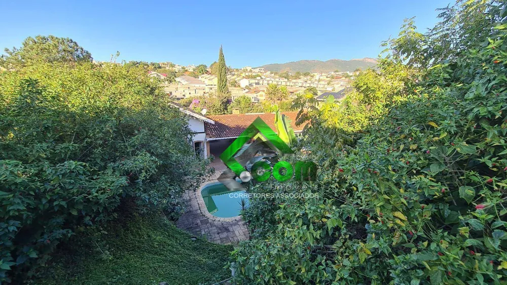 Casa, 3 quartos, 448 m² - Foto 1