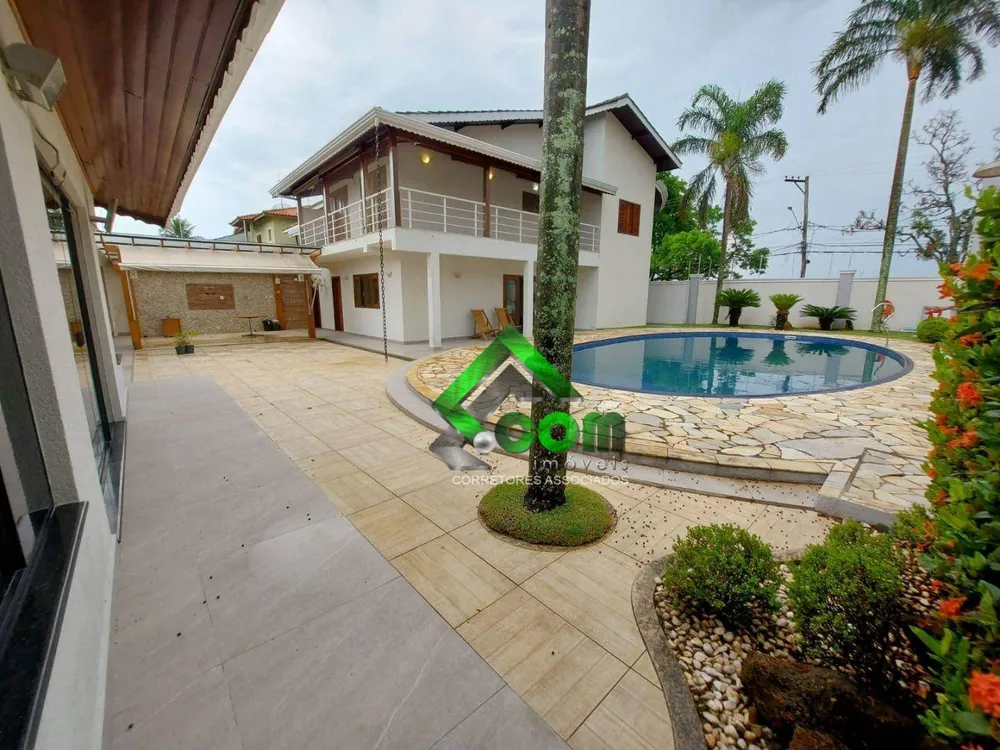 Casa, 3 quartos, 321 m² - Foto 3